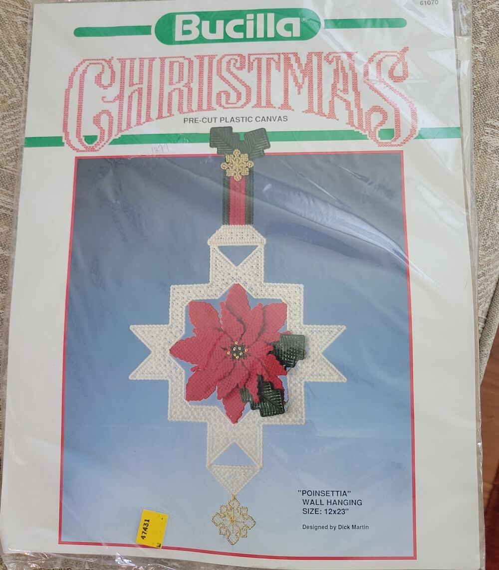 Bucilla Needlepoint Kit Plastic Canvas Poinsettia Wall Hanging #61070 Kit 12x23